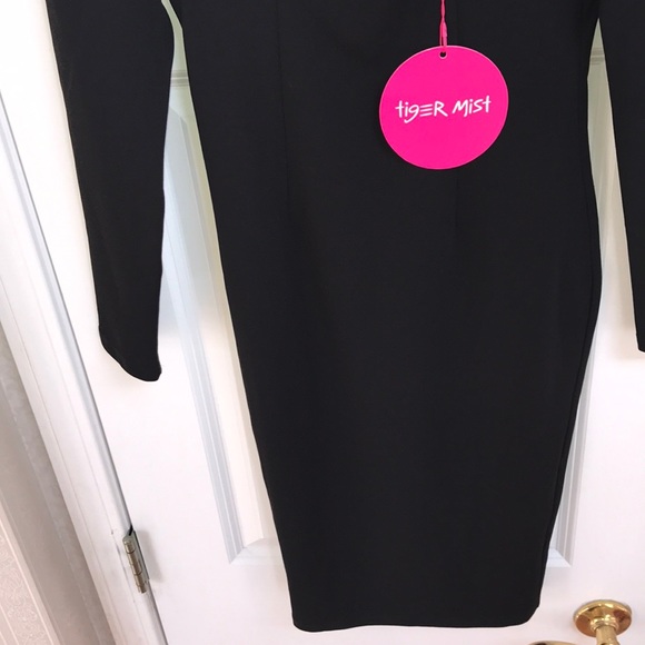 NWT Elegant Long Sleeve Black Dress Cutout Size S - Picture 5 of 5